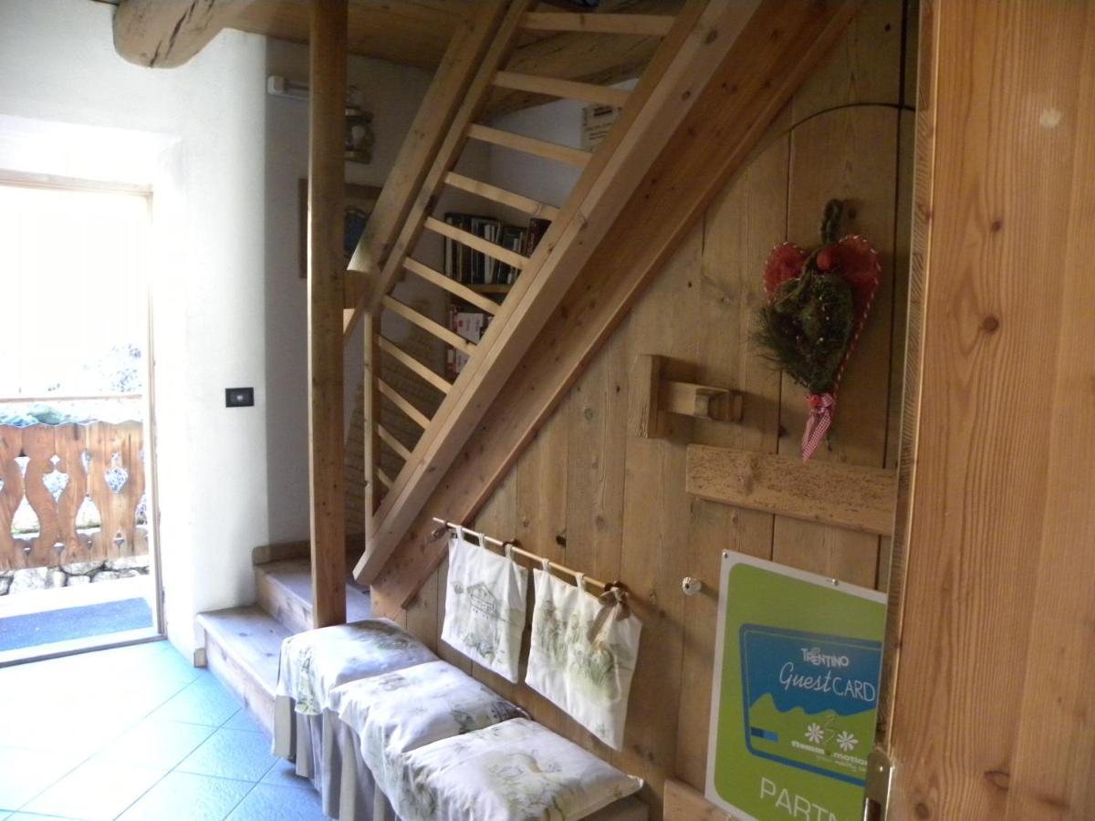 B&B La Casa Delle Bambole Panchià Exterior foto